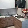 Угловая кухня с функциональными ящиками - фото 1
