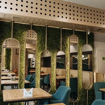 Столы и стулья фото №1