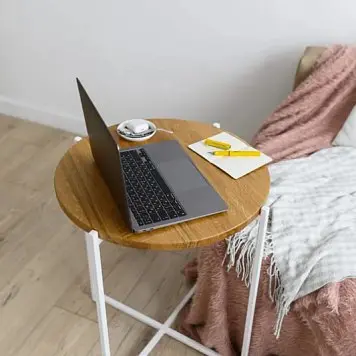 Анонс Журнальный столик круглый, массив дуба белый/натуральное дерево zhurnalnyy-stolik-kruglyy-mass