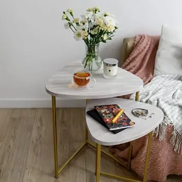 Анонс Журнальные столики, массив дуба белый/золото/дерево zhurnalnye-stoliki-massiv-duba-bel-zol-der