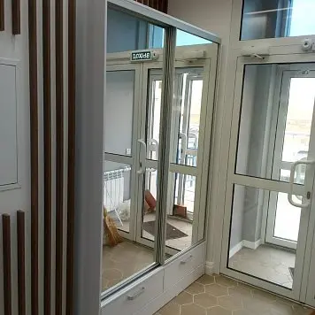 Шкафы на ресепшн в мед. центр фото №1