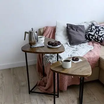 Анонс Журнальные столики, массив дуба черный/коричневый/дерево zhurnalnye-stoliki-massiv-duba-chern-korich-derevo