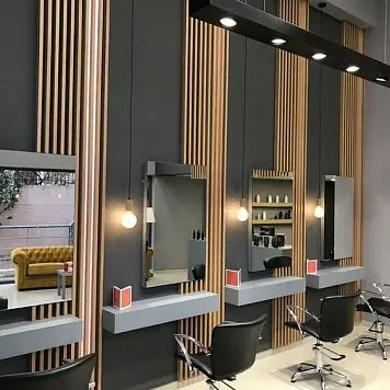 Черные кожанные стулья mebel-dlya-salona-krasoty-34